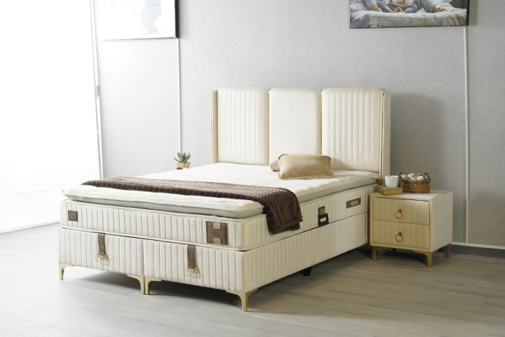 Comfort Baza , Başlık ve Yatak